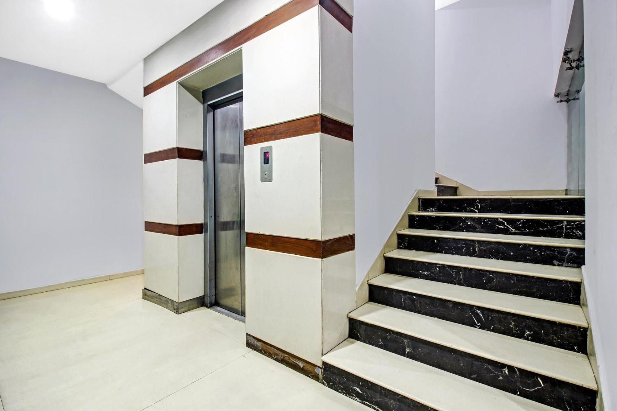 Townhouse Oak The Margi Hotel Near Yosufguda Metro Station Hyderabad Ngoại thất bức ảnh