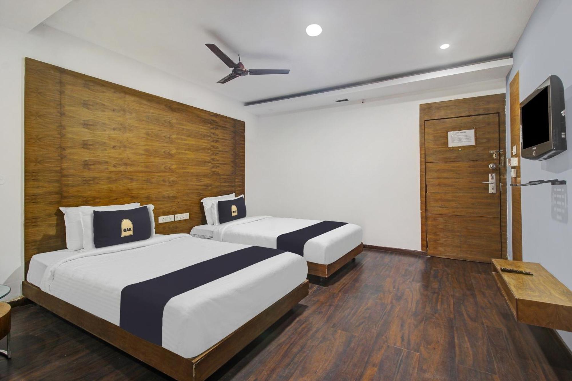 Townhouse Oak The Margi Hotel Near Yosufguda Metro Station Hyderabad Ngoại thất bức ảnh
