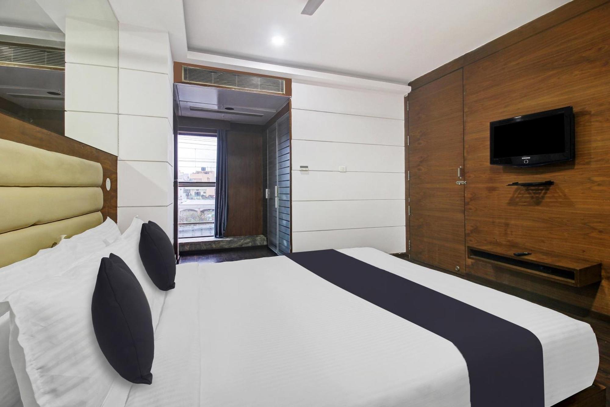 Townhouse Oak The Margi Hotel Near Yosufguda Metro Station Hyderabad Ngoại thất bức ảnh