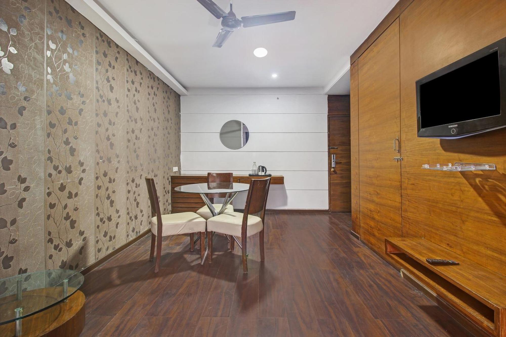 Townhouse Oak The Margi Hotel Near Yosufguda Metro Station Hyderabad Ngoại thất bức ảnh